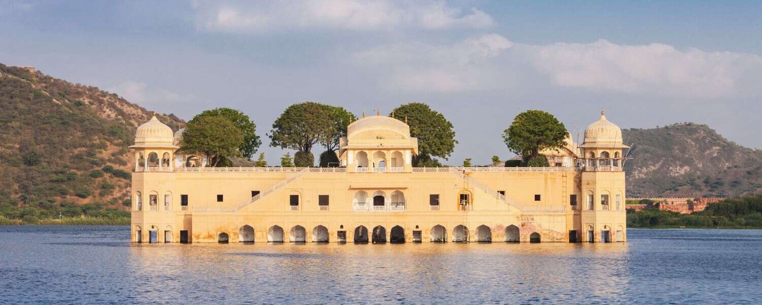 places to visit in jaipur, top tourist places in jaipur, places to visit near jaipur, places to visit in jaipur at night, places to visit in jaipur with family