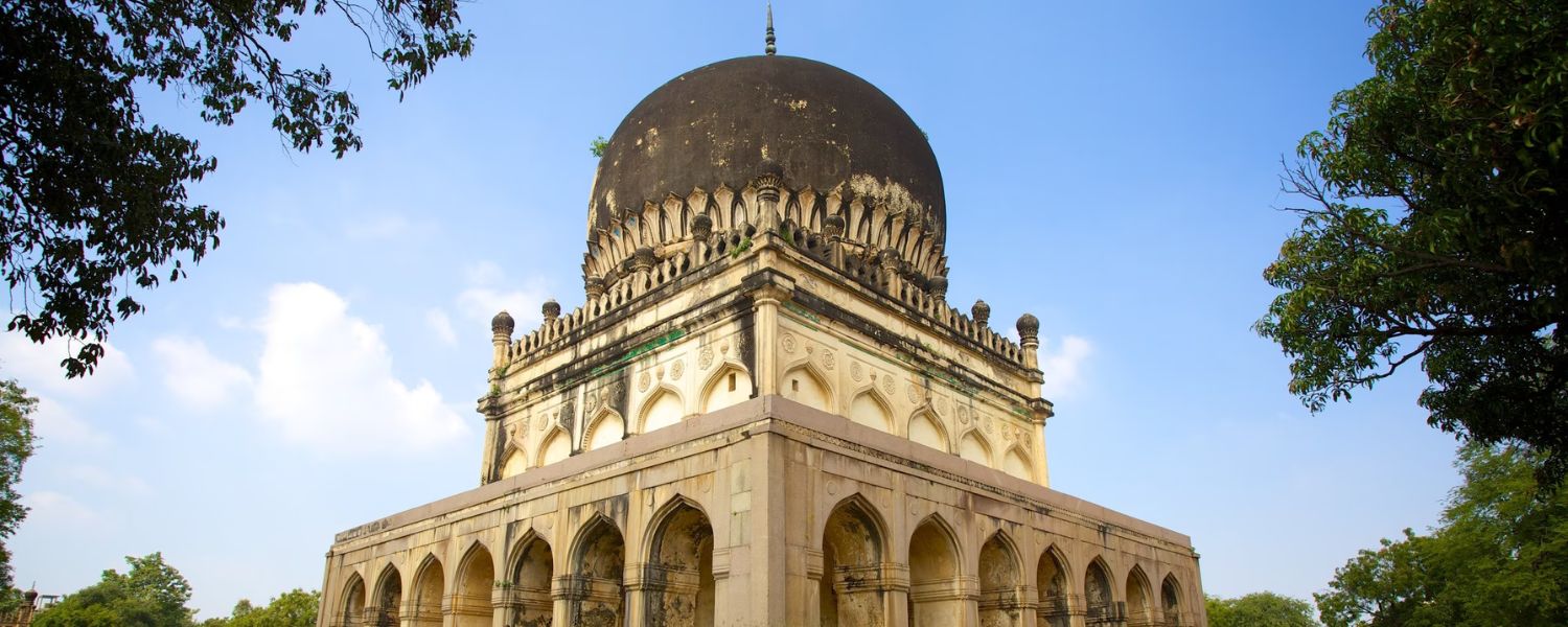 Top 10 historical monuments in Telangana,
Famous monuments in telangana,
Historical monuments in Telangana,
5 famous monuments of Telangana,
10 monuments of Telangana,
Monuments of Telangana with names and pictures
