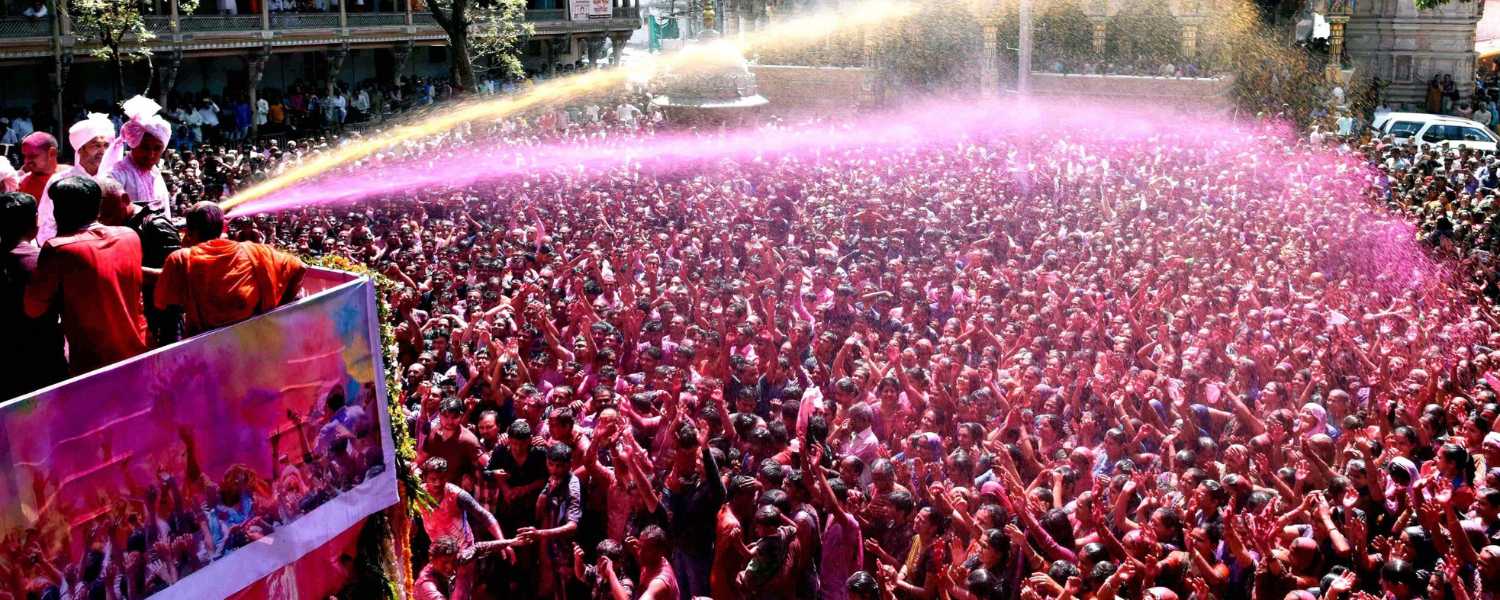 places for holi celebrated in India, famous places for holi celebrated in India, India's best holi celebrtaion places