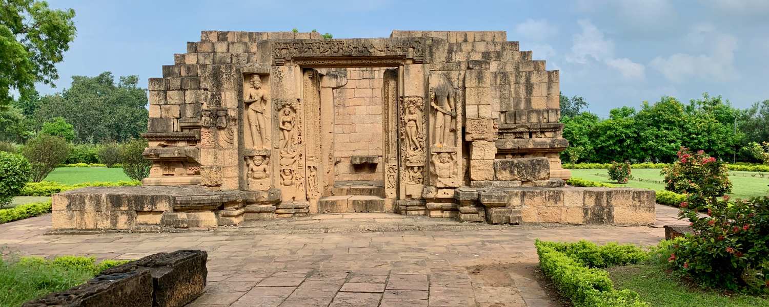 Top 10 historical places in chhattisgarh, Historical places in chhattisgarh with names, 5 historical monuments of chhattisgarh, historical monuments of chhattisgarh, chhattisgarh monuments photo with name, symmetrical monuments of chhattisgarh