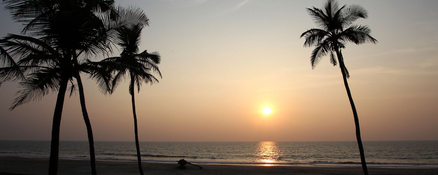 north goa beaches, South Goa Beaches name, South Goa Beaches hotels, Palolem beach, South Goa Beaches Resorts, Colva beach,