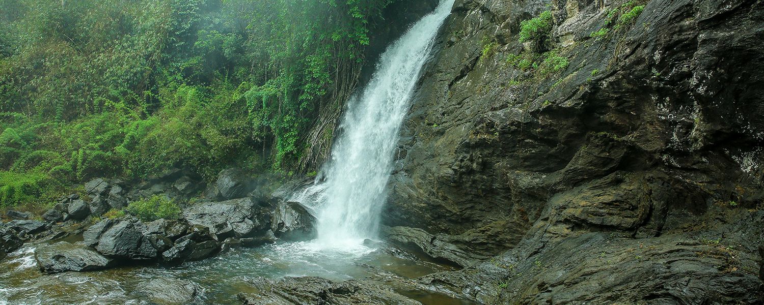 Soojipara waterfalls location, Soojipara waterfalls distance, Soojipara waterfalls entry fee, Soojipara waterfalls timings, 