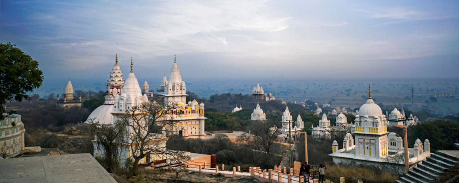 waterfall near datia, datia famous food, places to visit in gwalior, datia temple, jain temple near datia, 