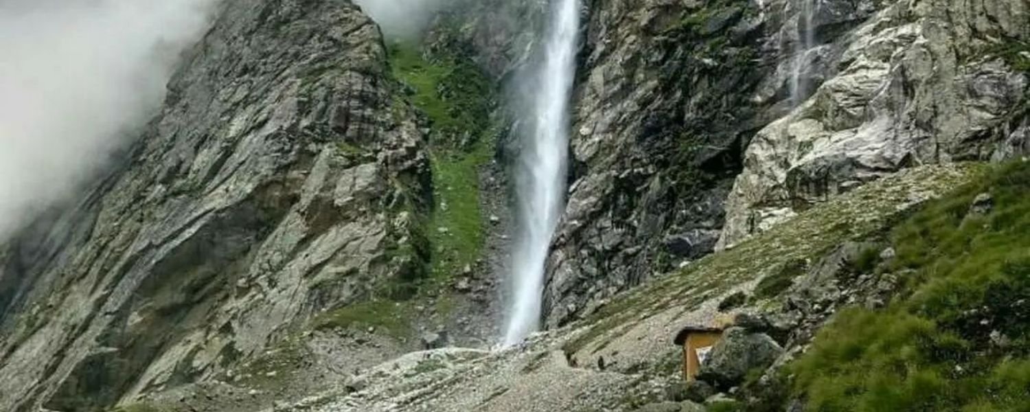 Vasudhara Falls story, Vasudhara falls magic, Vasudhara Falls Trek, Vasudhara falls from Badrinath, Vasudhara falls temperature, Vasudhara falls facts, 