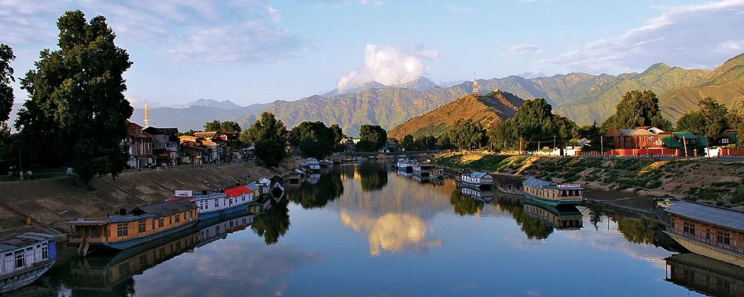 5 rivers of Punjab in Punjabi, Satluj, Ravi, Beas, Jhelum, Chenab, 