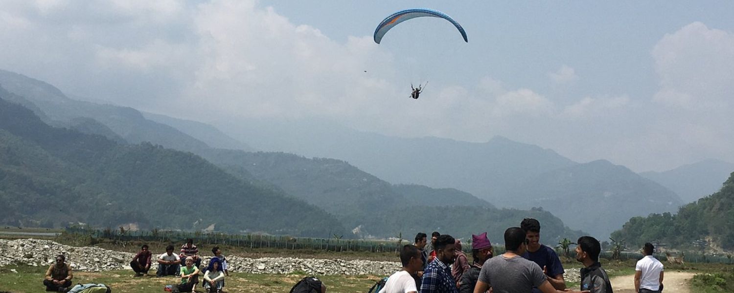 Paragliding in Darjeeling price, paragliding in Darjeeling accident, Best paragliding in Darjeeling, paragliding in Gangtok, 