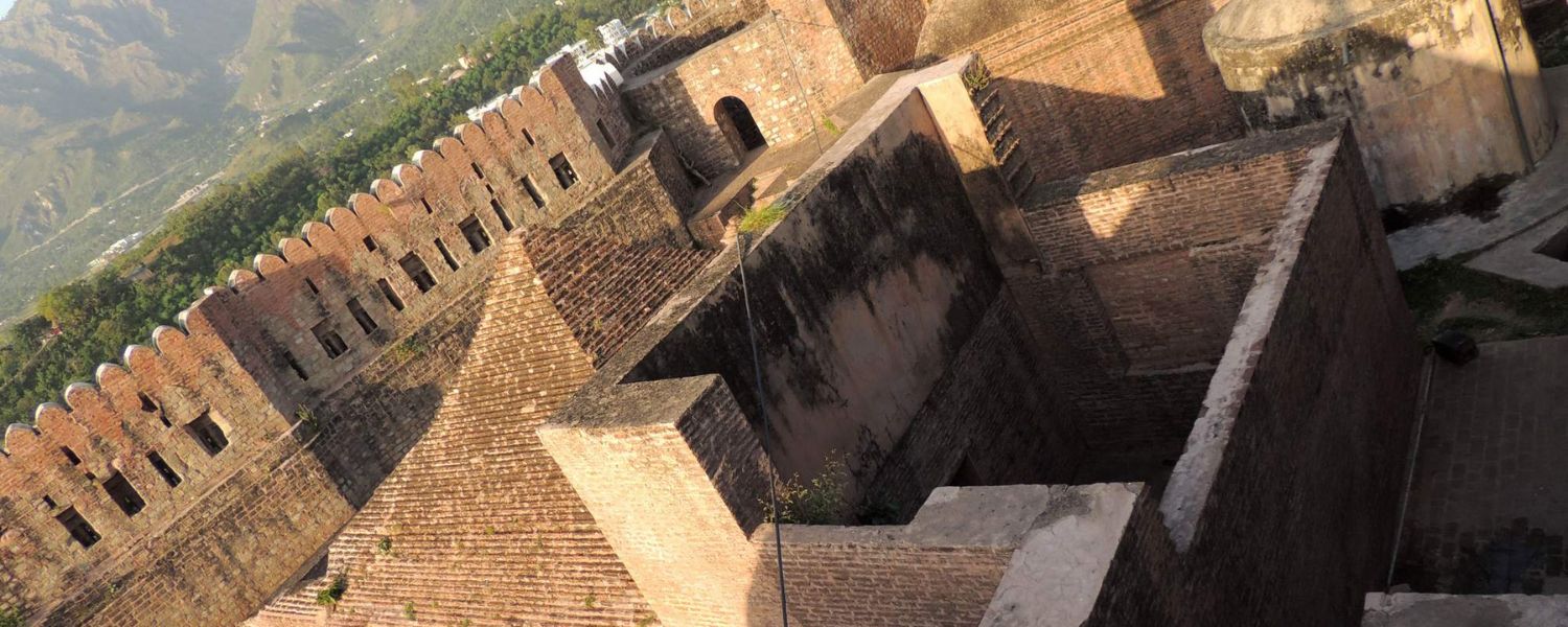 Bhimgarh Fort distance from Jammu, Bhimgarh fort history, Bhimgarh Fort distance from Katra, Bhimgarh Fort is located in, 