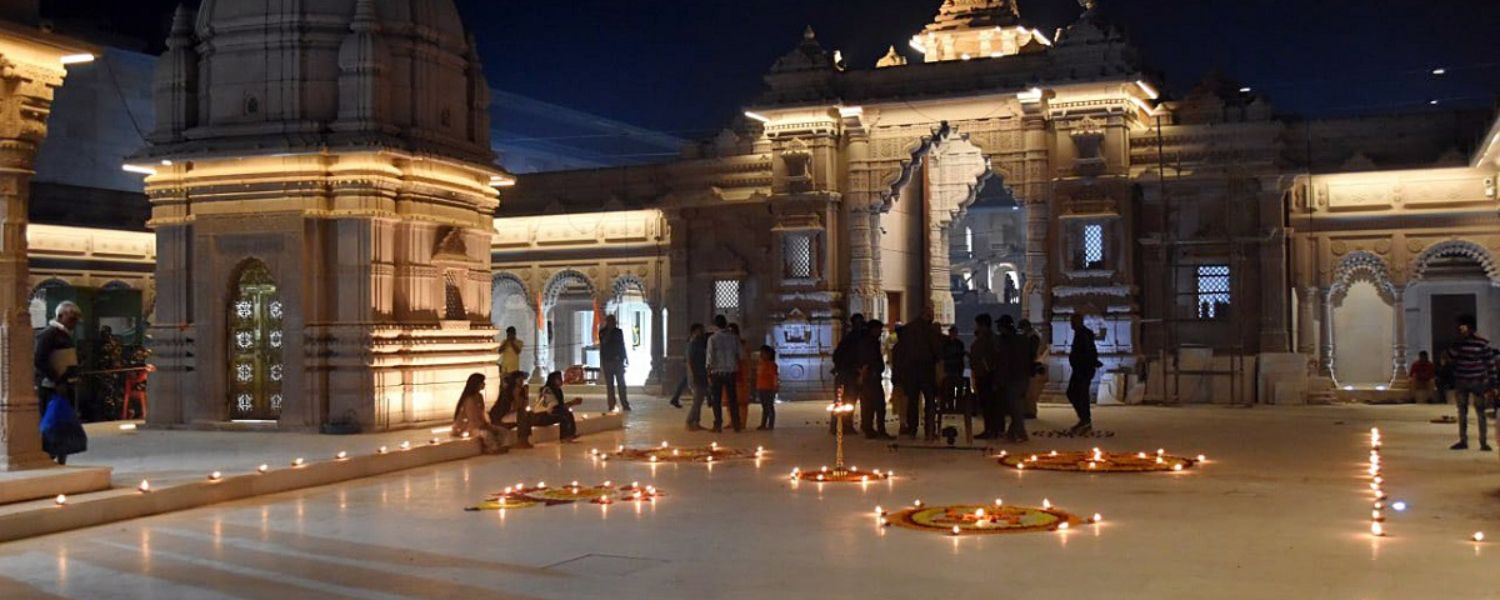 Kashi Vishwanath Temple Varanasi timings, Kashi Vishwanath Temple Jyotirlinga, Kashi Vishwanath Temple story, Kashi Vishwanath Temple distance, Kashi Vishwanath Temple online booking, 