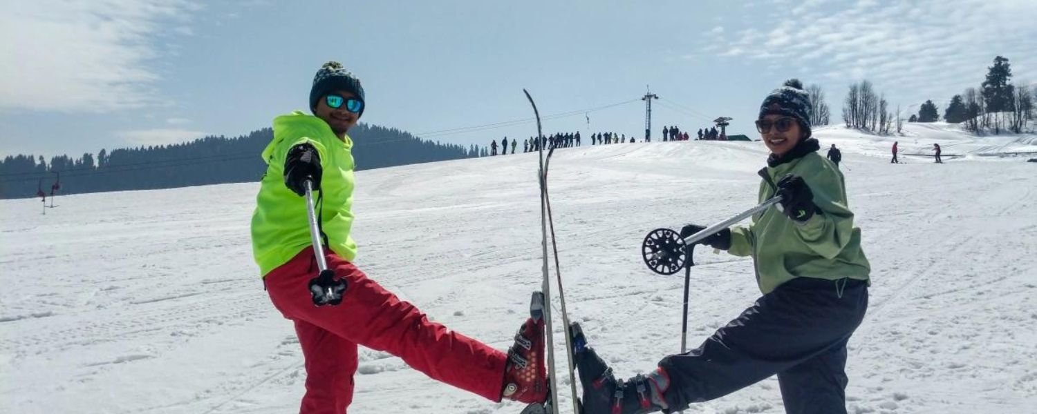 Skiing in Gulmarg price, Skiing in Gulmarg for beginners, Best skiing in Gulmarg, skiing in Gulmarg best time, Gulmarg skiing season, Skiing in Gulmarg packages, 