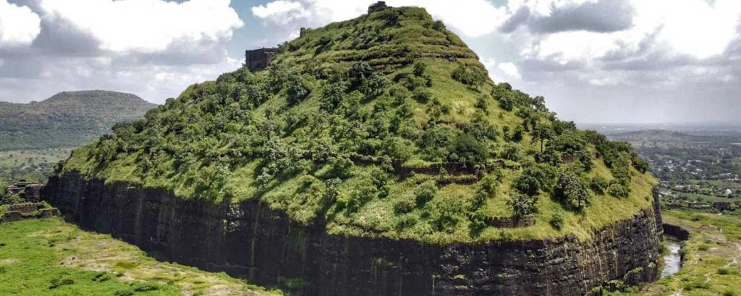 daulatabad fort timings, daulatabad fort aurangabad, daulatabad fort tickets, daulatabad fort reviews, daulatabad fort history, Daulatabad Fort was built by, 