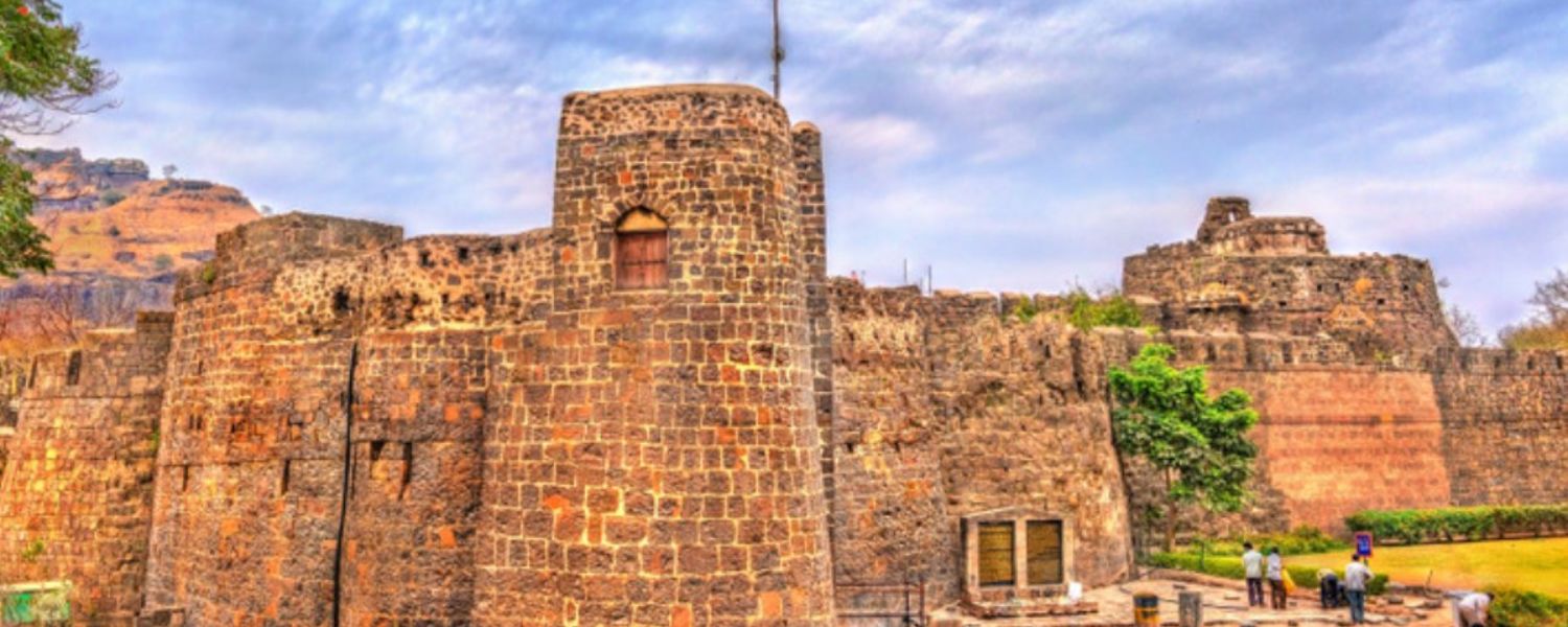 daulatabad fort timings, daulatabad fort aurangabad, daulatabad fort tickets, daulatabad fort reviews, daulatabad fort history, Daulatabad Fort was built by, 