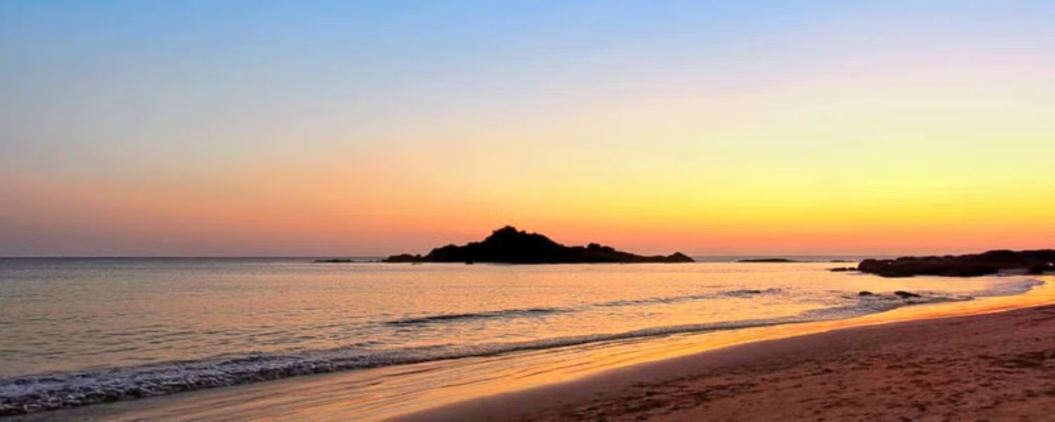 best beaches in Gokarna, famous beaches in Gokarna, private beaches in Gokarna, beaches in Gokarna Beach Trek, top beaches in Gokarna, hidden beaches in Gokarna, must visit beaches in Gokarna,