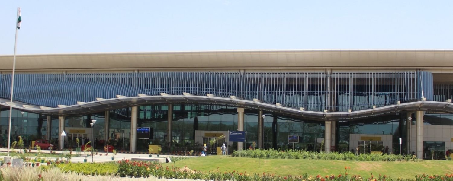 international airports in Uttar Pradesh, list of airports in Uttar Pradesh, upcoming airports in Uttar Pradesh, operational airports in Uttar Pradesh, domestic airports in Uttar Pradesh, new airports in Uttar Pradesh, commercial airports in Uttar Pradesh,