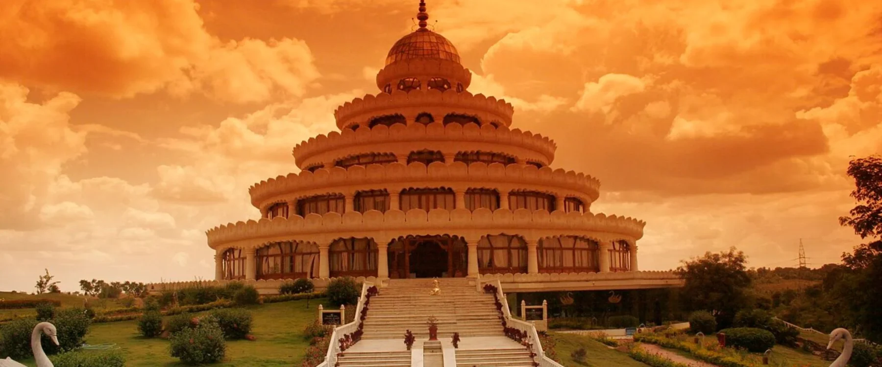 The Ultimate List of Best Meditation Centers in India