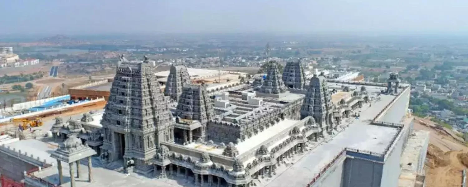 yadagirigutta temple timings, yadagirigutta temple history, New Yadagirigutta Temple inside, yadagirigutta temple darshan timings,