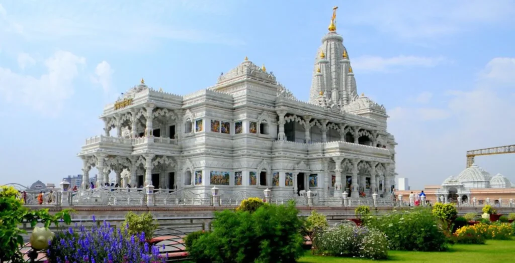 Prem mandir Vrindavan timings, hotel near prem mandir vrindavan, night prem mandir vrindavan, prem mandir vrindavan temple, Radha Krishna Prem Mandir Vrindavan,