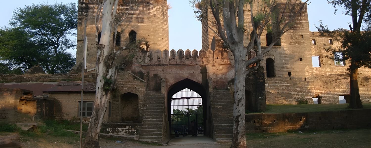 Shahpurkandi Fort