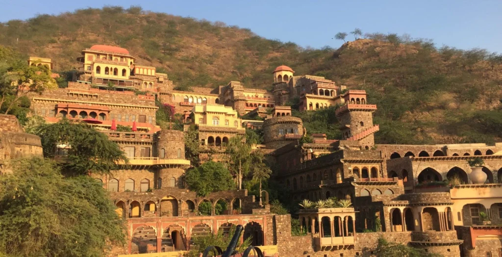 Neemrana fort palace, neemrana fort booking, Neemrana fort activities, Neemrana Fort entry fee, wedding neemrana fort,