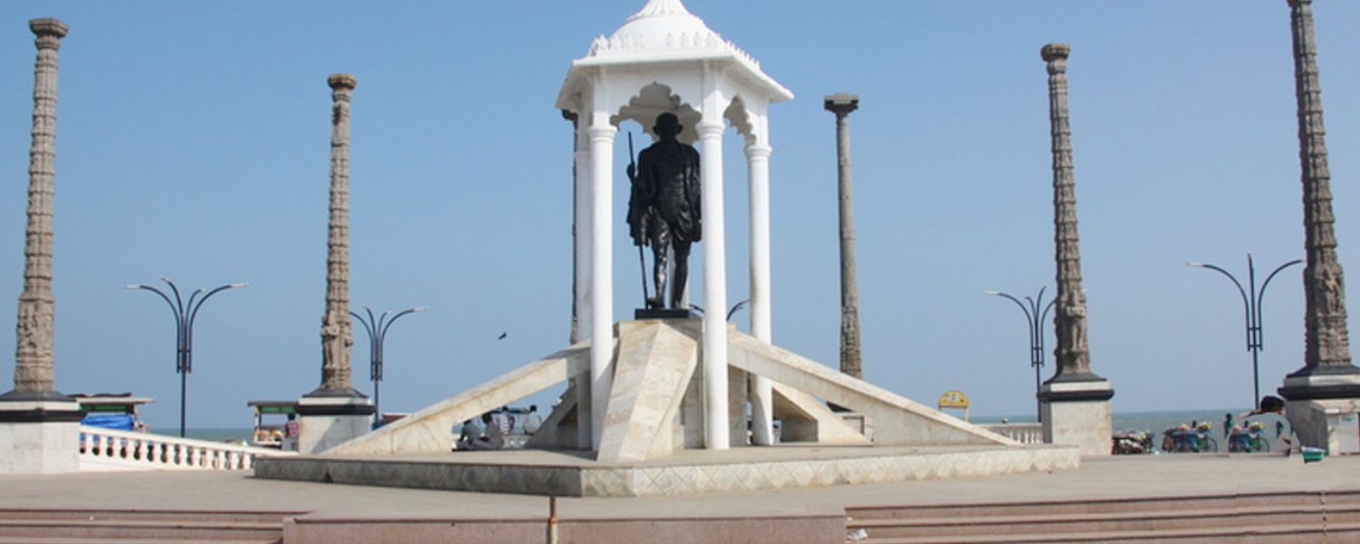 Mahatma Gandhi Statue,Pondicherry