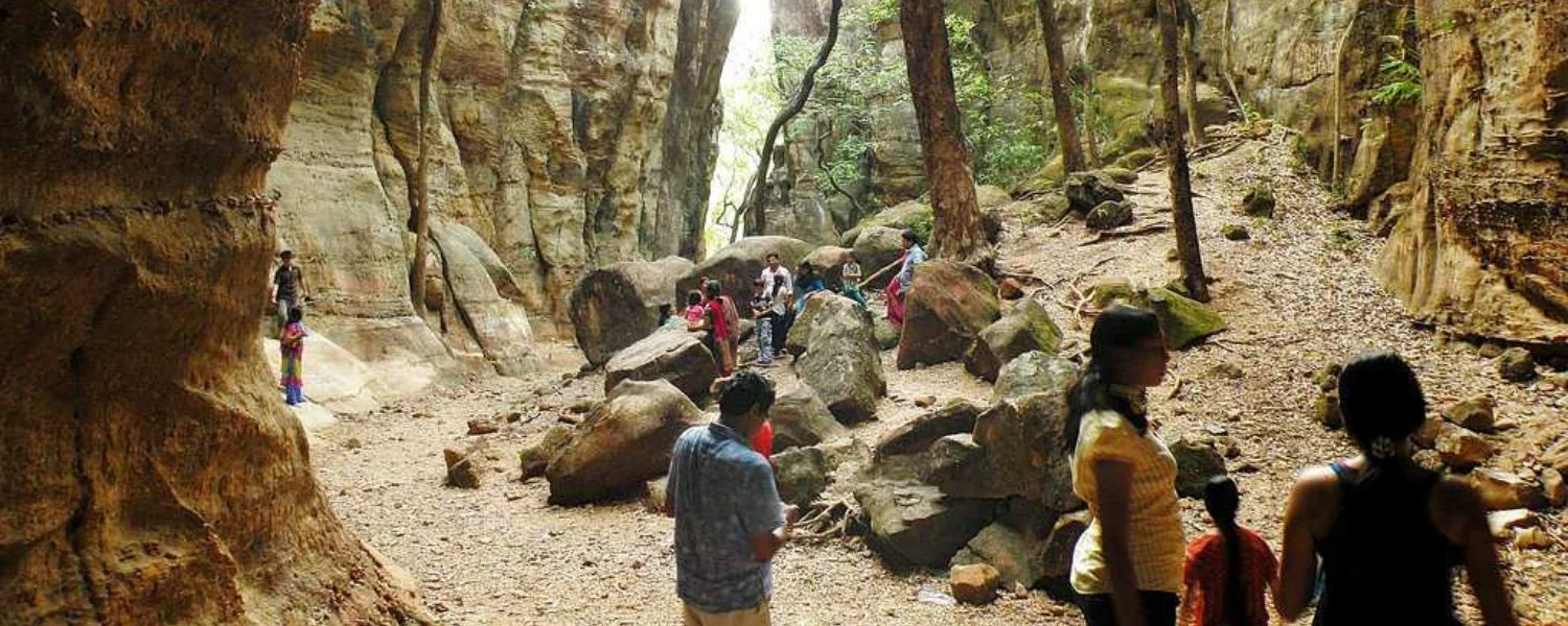 places to visit in Pachmarhi in one day, best places to visit in Pachmarhi, places to visit in Pachmarhi Madhya Pradesh, top places to visit in Pachmarhi,