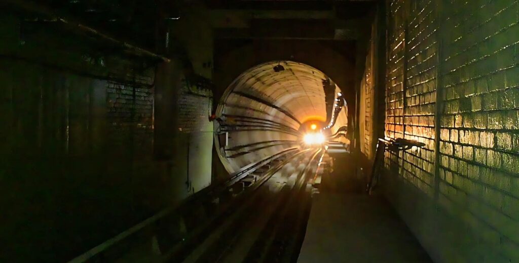 Kolkata underwater metro route, Kolkata underwater metro station, Kolkata underwater metro length, Kolkata underwater metro timings, Kolkata Underwater Metro Construction Company, kolkata underwater metro