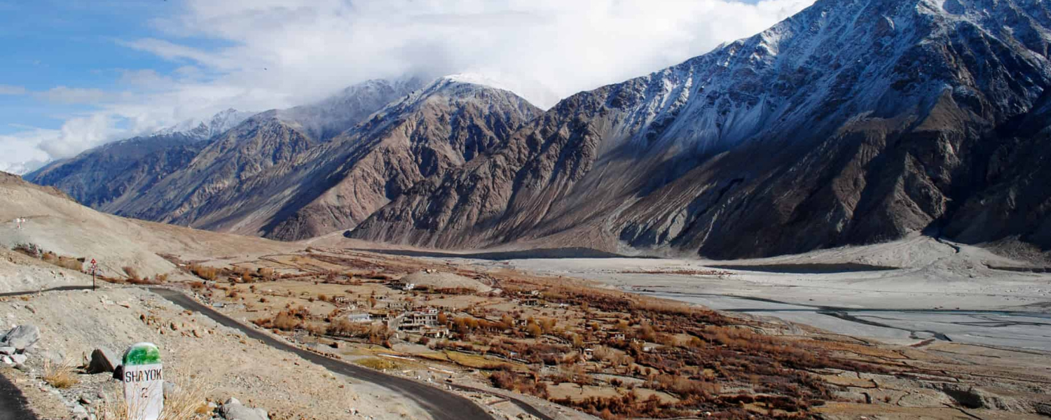 Transport & Roads to Pangong Lake