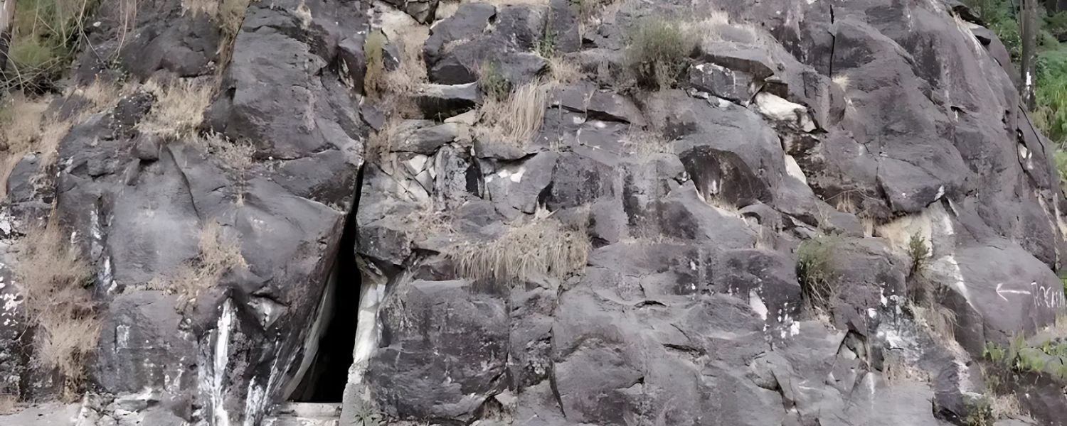 Rock Cave Munnar