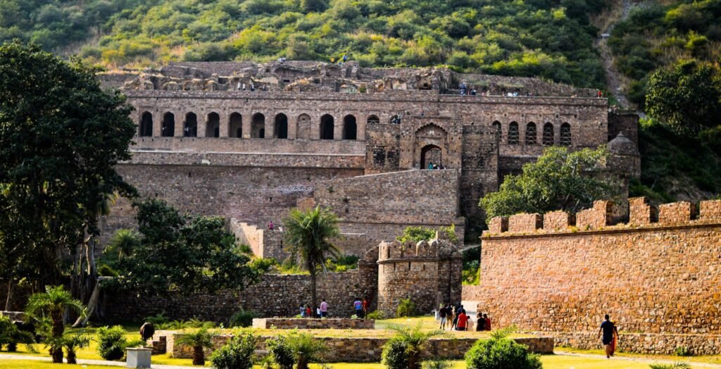 Bhangarh Fort, most haunted place in Rajasthan, places to visit in Rajasthan, most haunted places in India