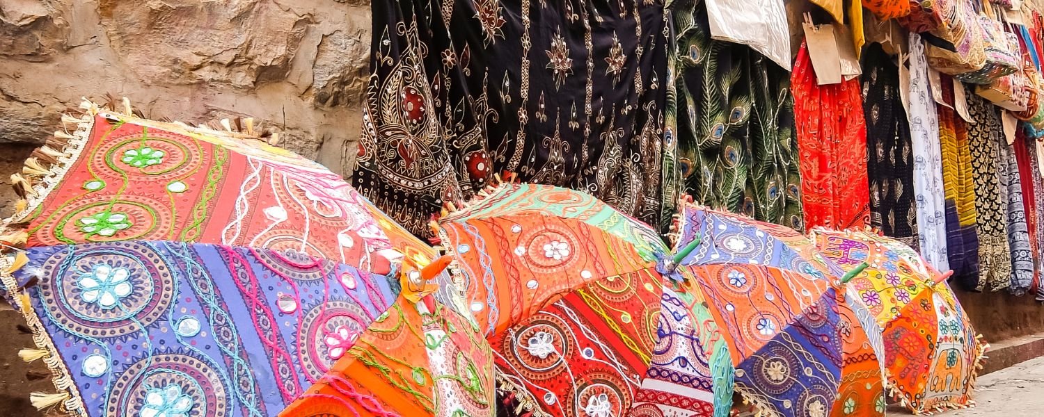 Shopping for Arts and Crafts in Jaisalmer Fort