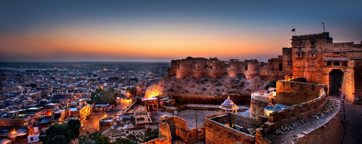 Stay inside the fort in jaisalmer