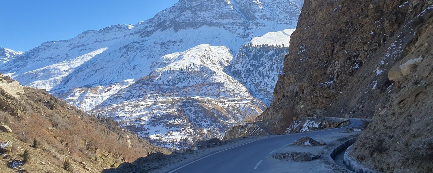 The Manali Road